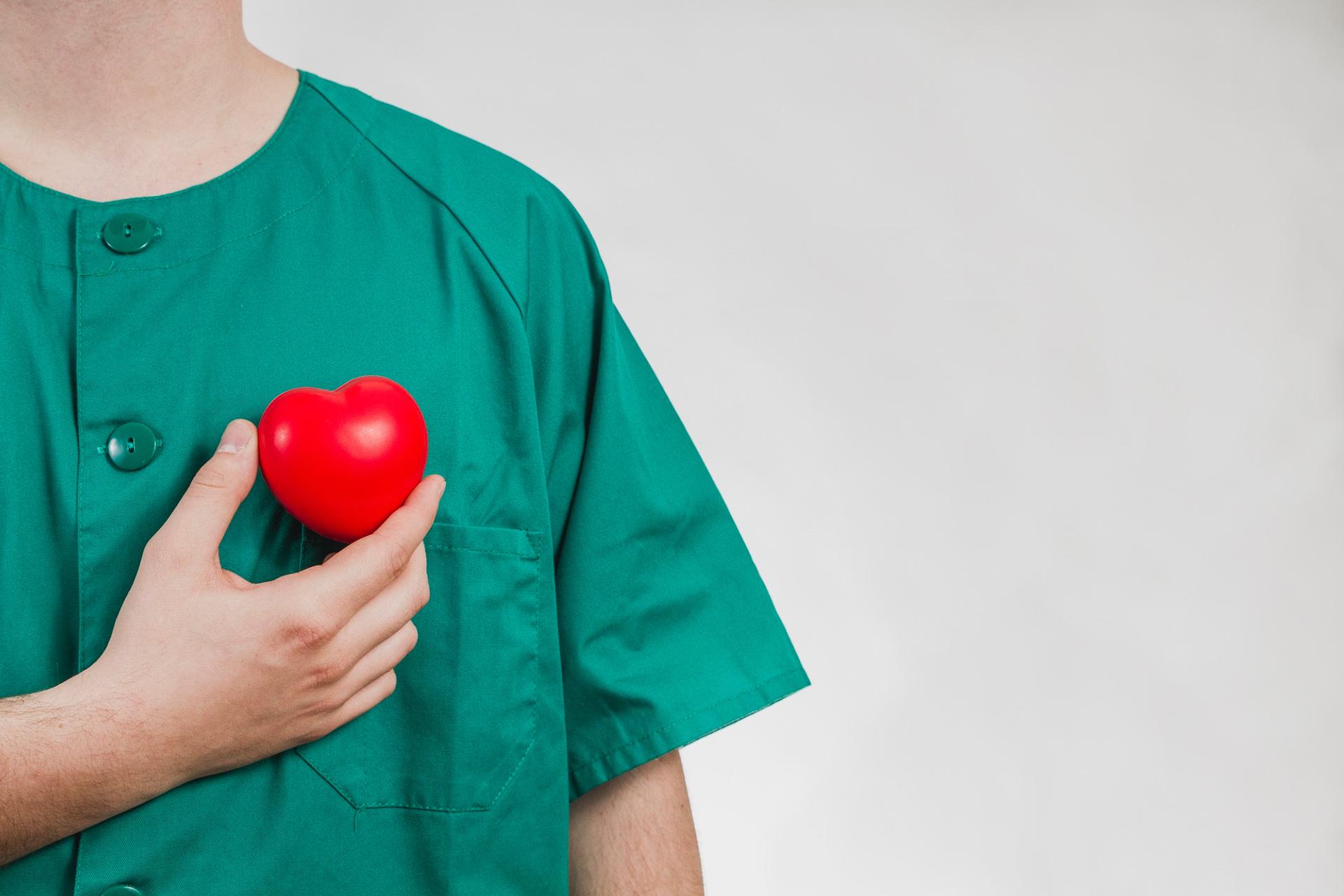 हृदय में वाल्व का प्रतिस्थापन: 4 वाल्व रिप्लेसमेंट सर्जरी