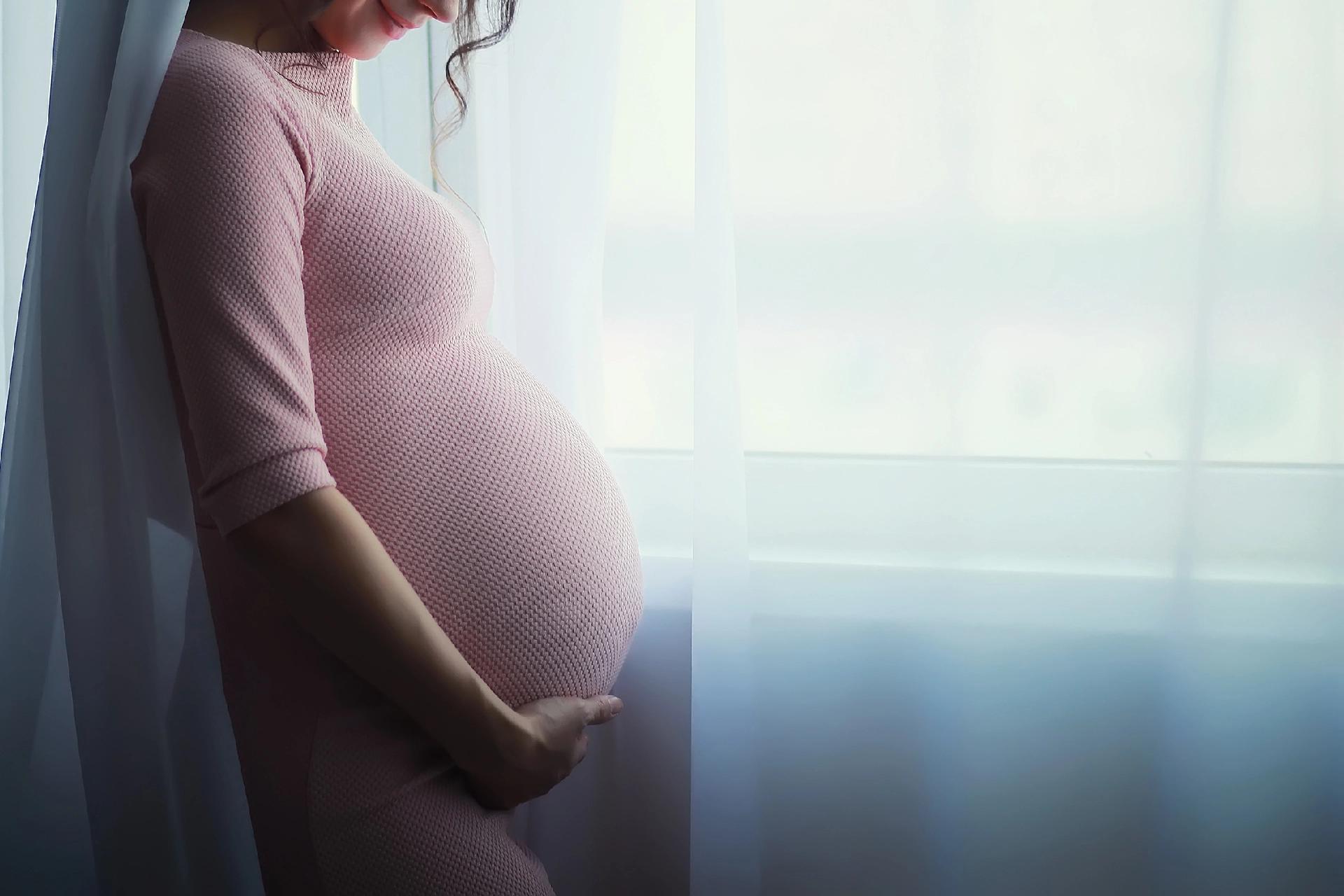 तिमाही के दौरान गर्भावस्था में स्पॉटिंग का क्या कारण है?