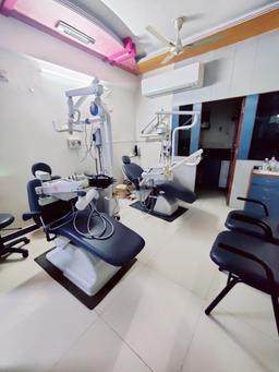Radhe Dental Clinic, Sola, Ahmedabad image-1