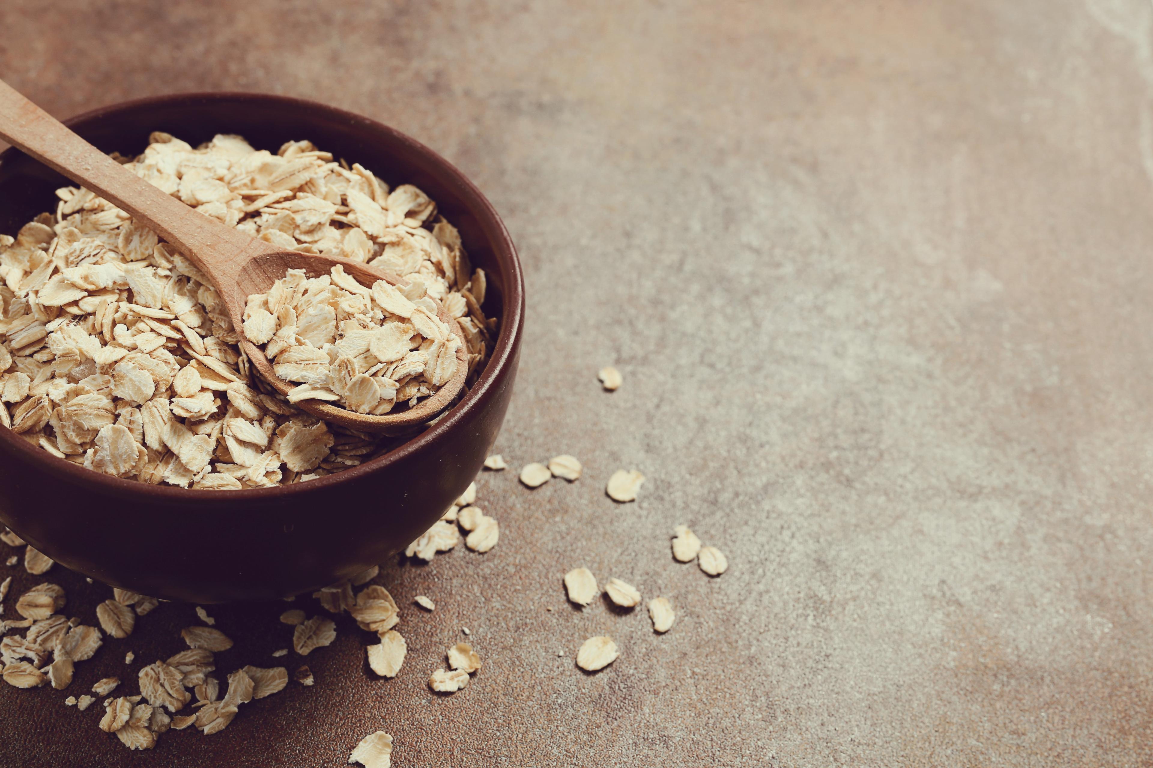 Oats: Nutritional Value, Benefits, Types, Uses and Recipes