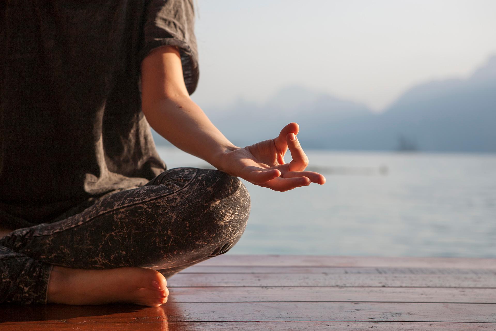 The Beginner's Guide to Meditation: A Summary of Benefits, Types and Steps