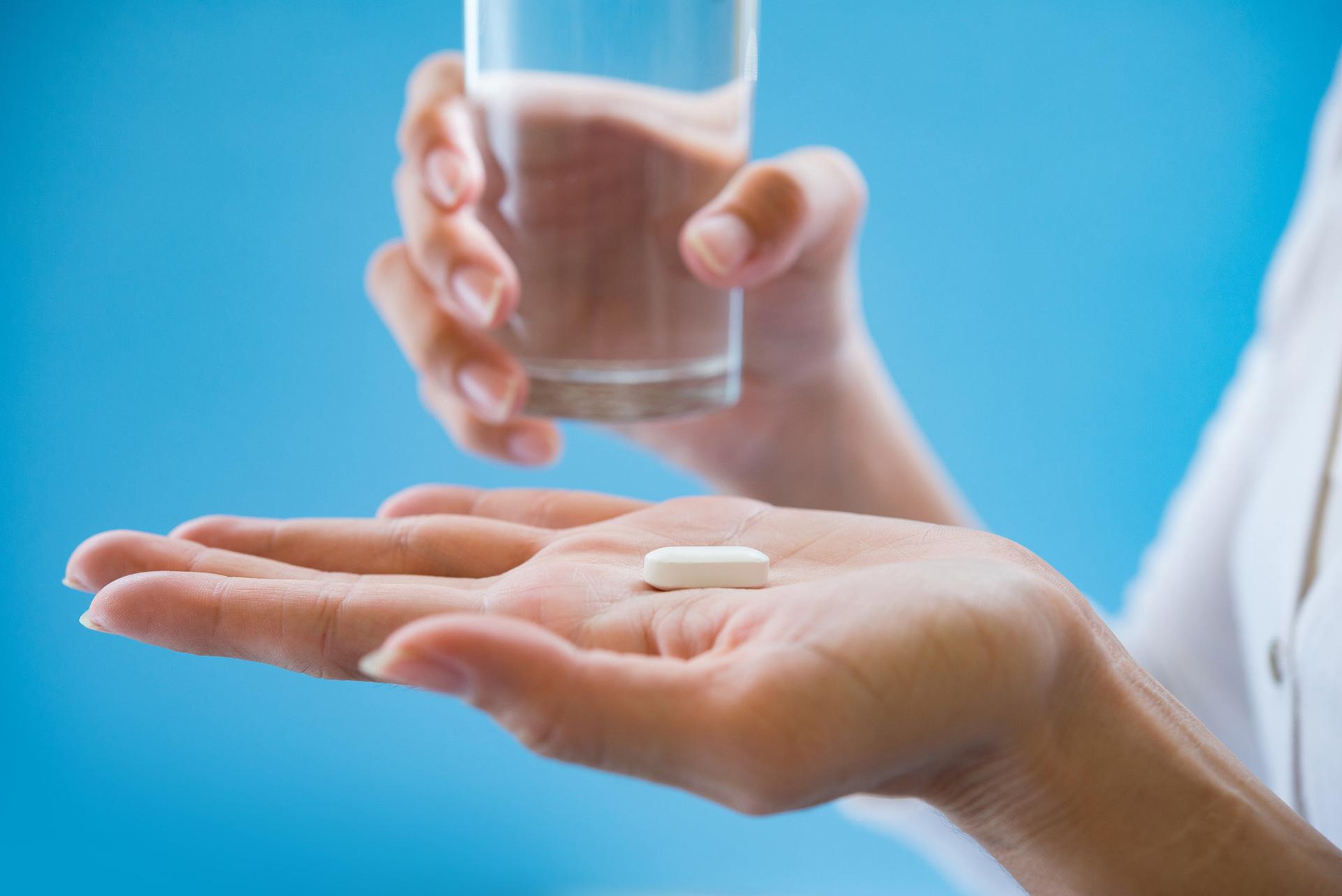 आढावा Aspirin Tablet (आस्पिरिन) उपचारासाठी सुचविलेले आहे फायदे, उपयोग, साइड इफेक्ट्स, खबरदारी, वापर