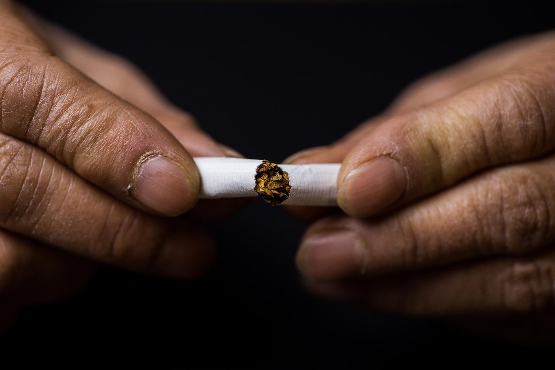 विश्व तंबाकू निषेध दिवस: तंबाकू से होने वाले कैंसर के प्रकार