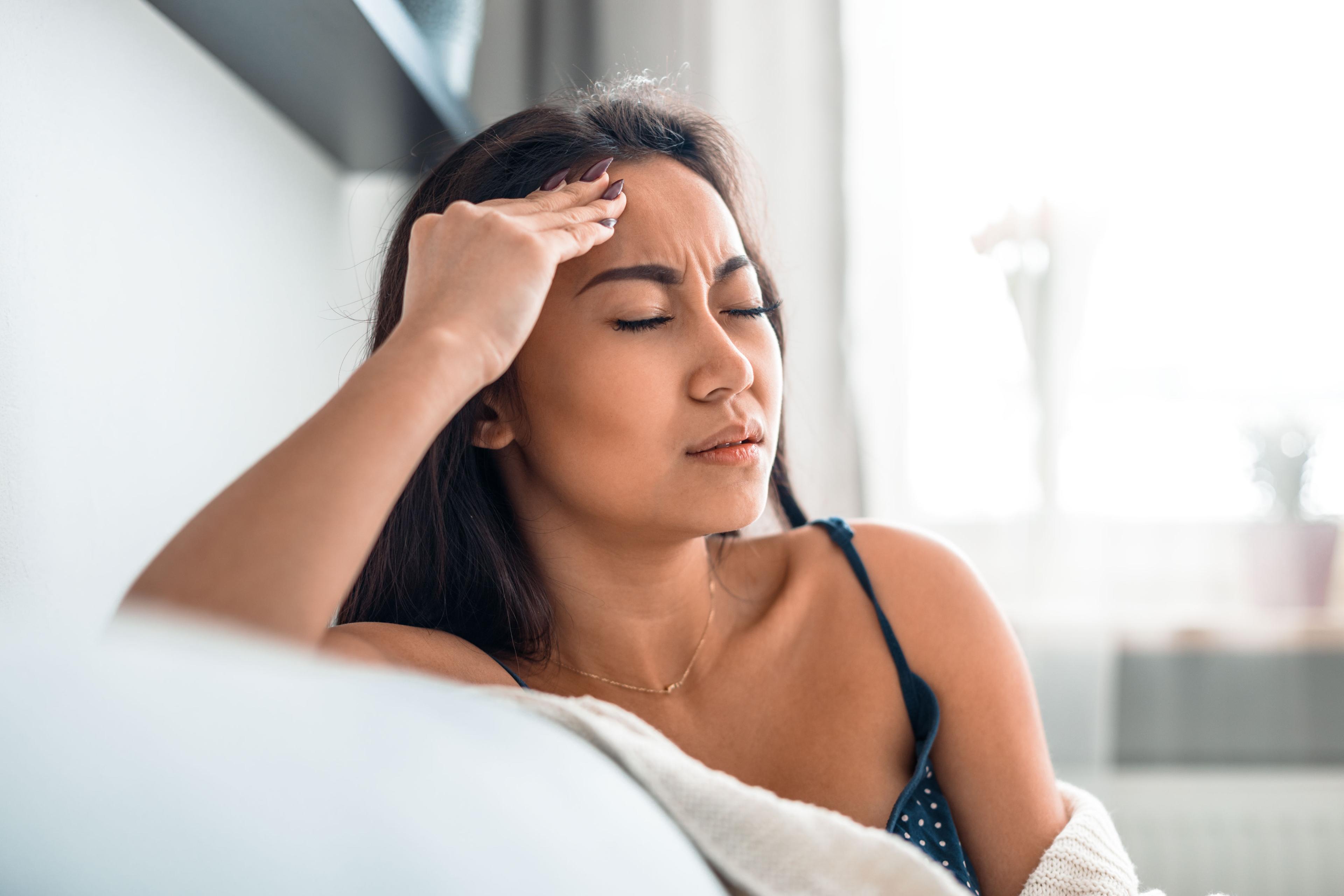 Thyroid and Headache: 5 Top Links That Connect Them