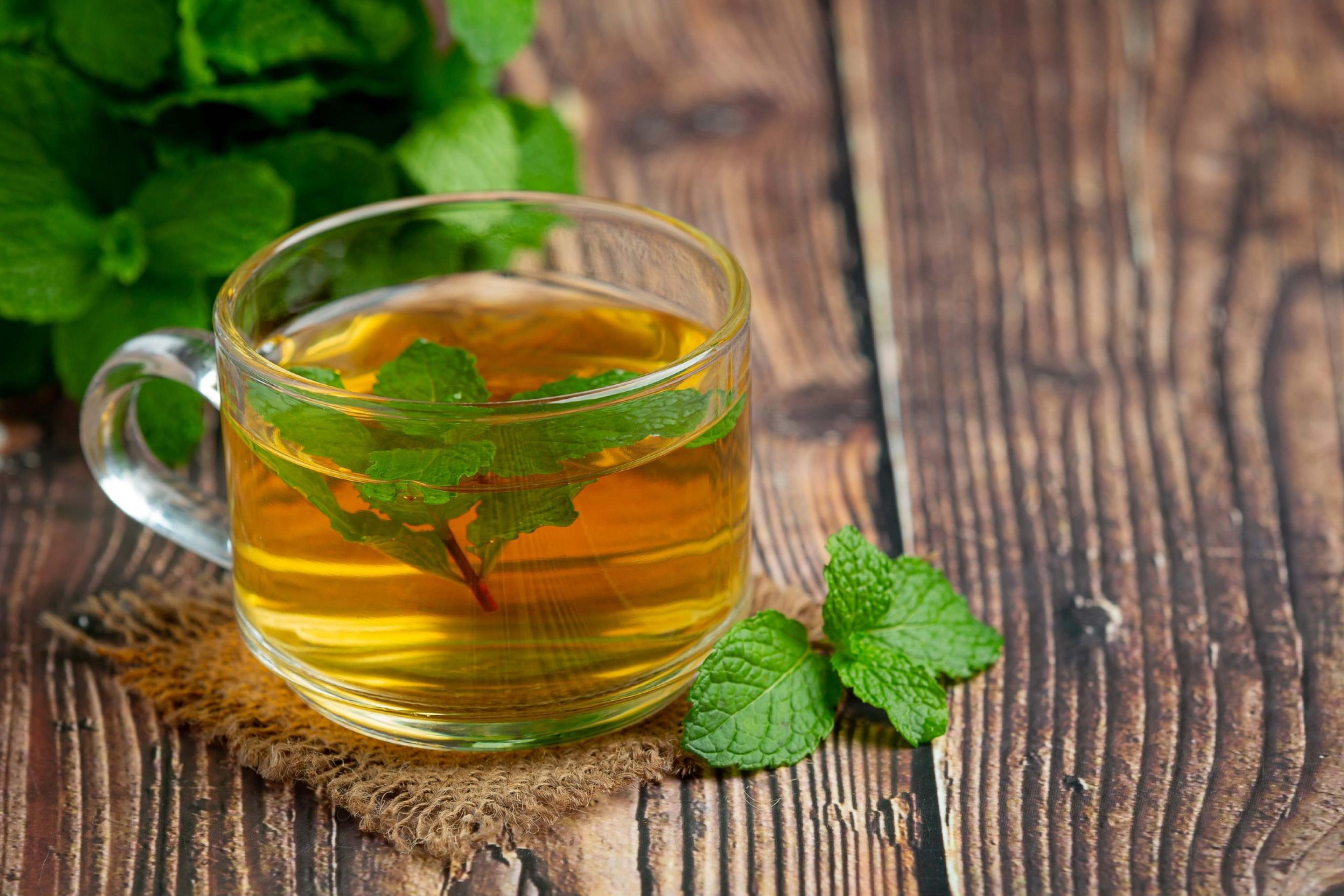 Peppermint Tea Benefits, Recipes and Risk Factor