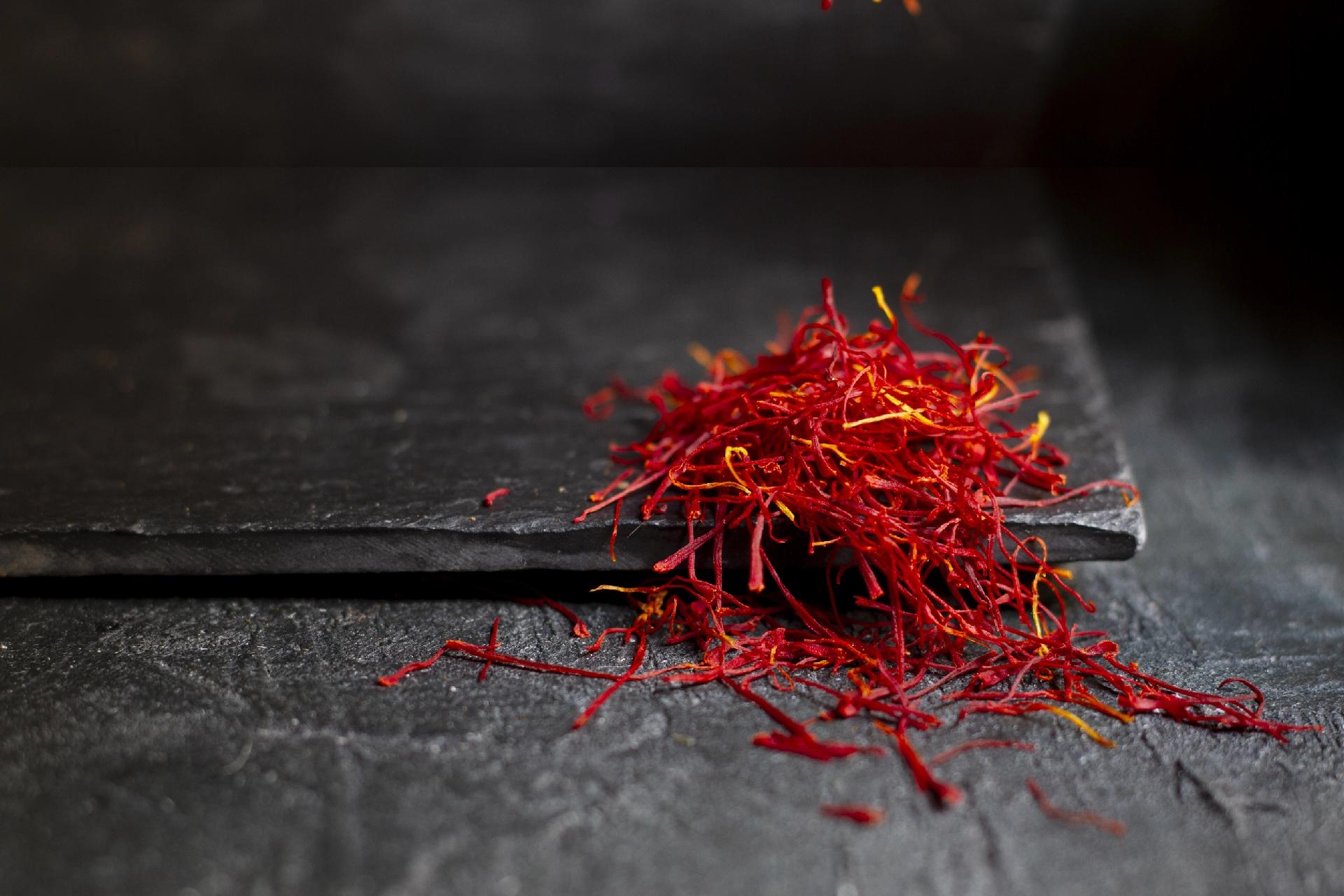 Saffron: Health Benefits, Precautions, Side Effects, and Best Ways Use It