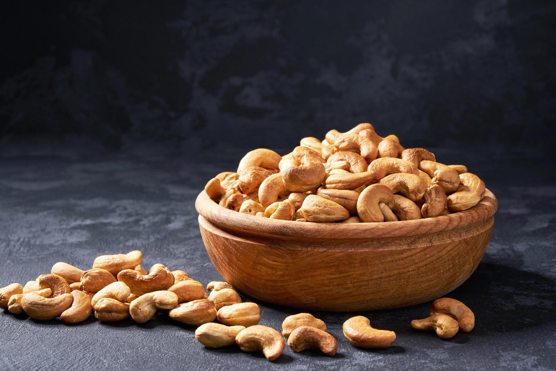 Cashews - Benefits, Nutritional Facts, and More