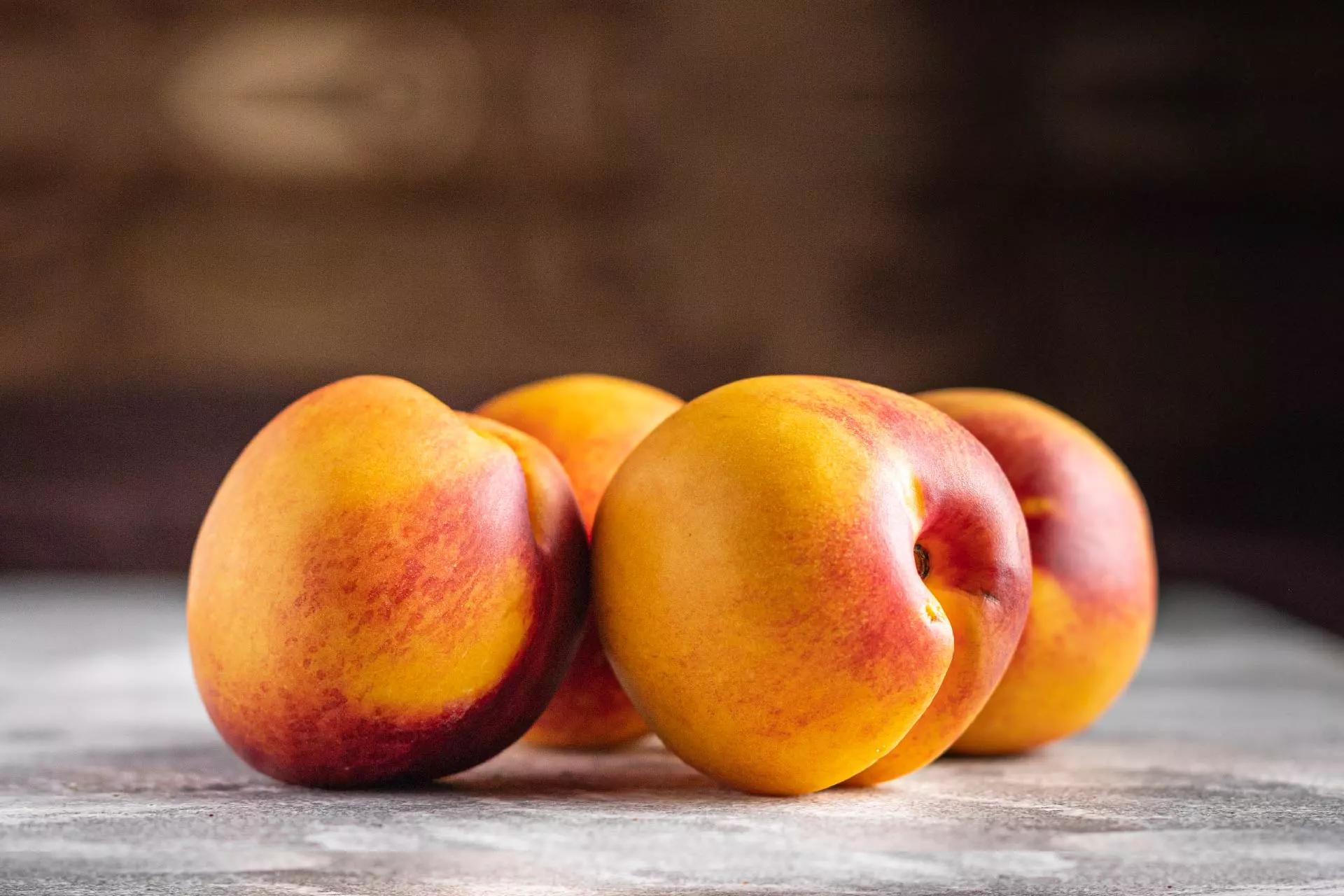 Peaches: Nutrition, Benefits, Uses, Side Effects